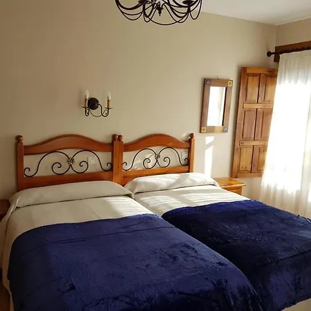 Guest house Mirador De Enterrias Enterria